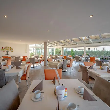 Garni Peterlinhof Hotel Caldaro