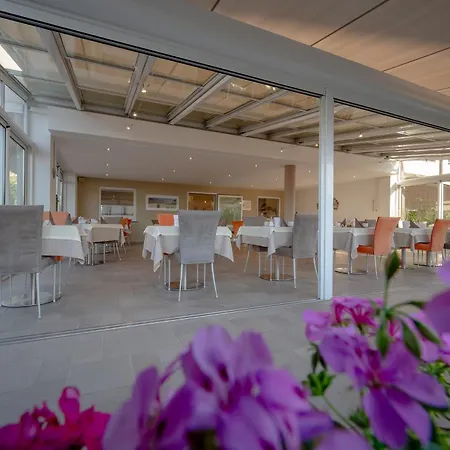 Garni Peterlinhof Hotel